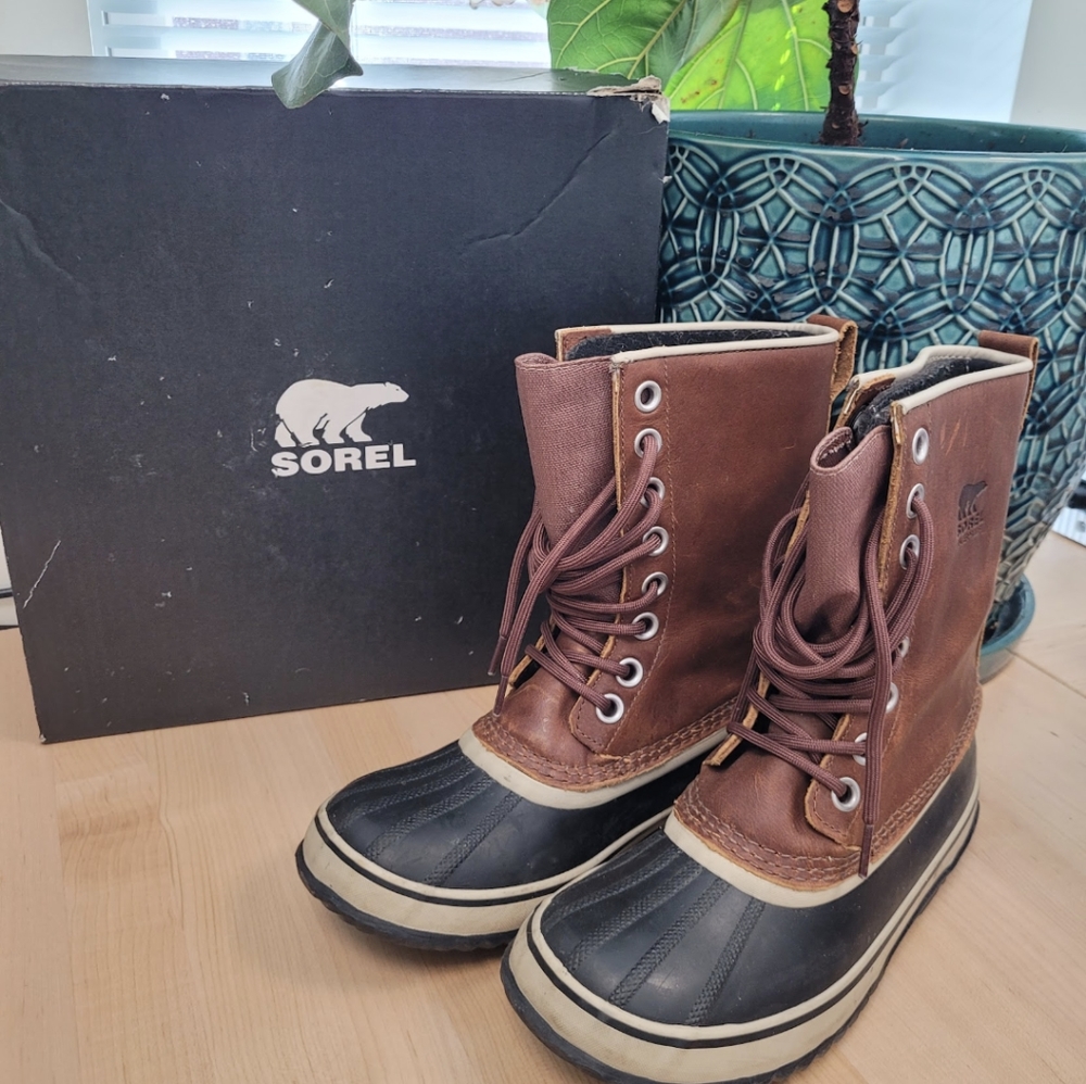 Sorel Snow Boot Sz 8